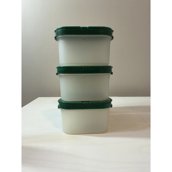 Tupperware Spice Containers Set of 8 Clear Green Lids Vintage 1843-19 - Picture 5 of 7